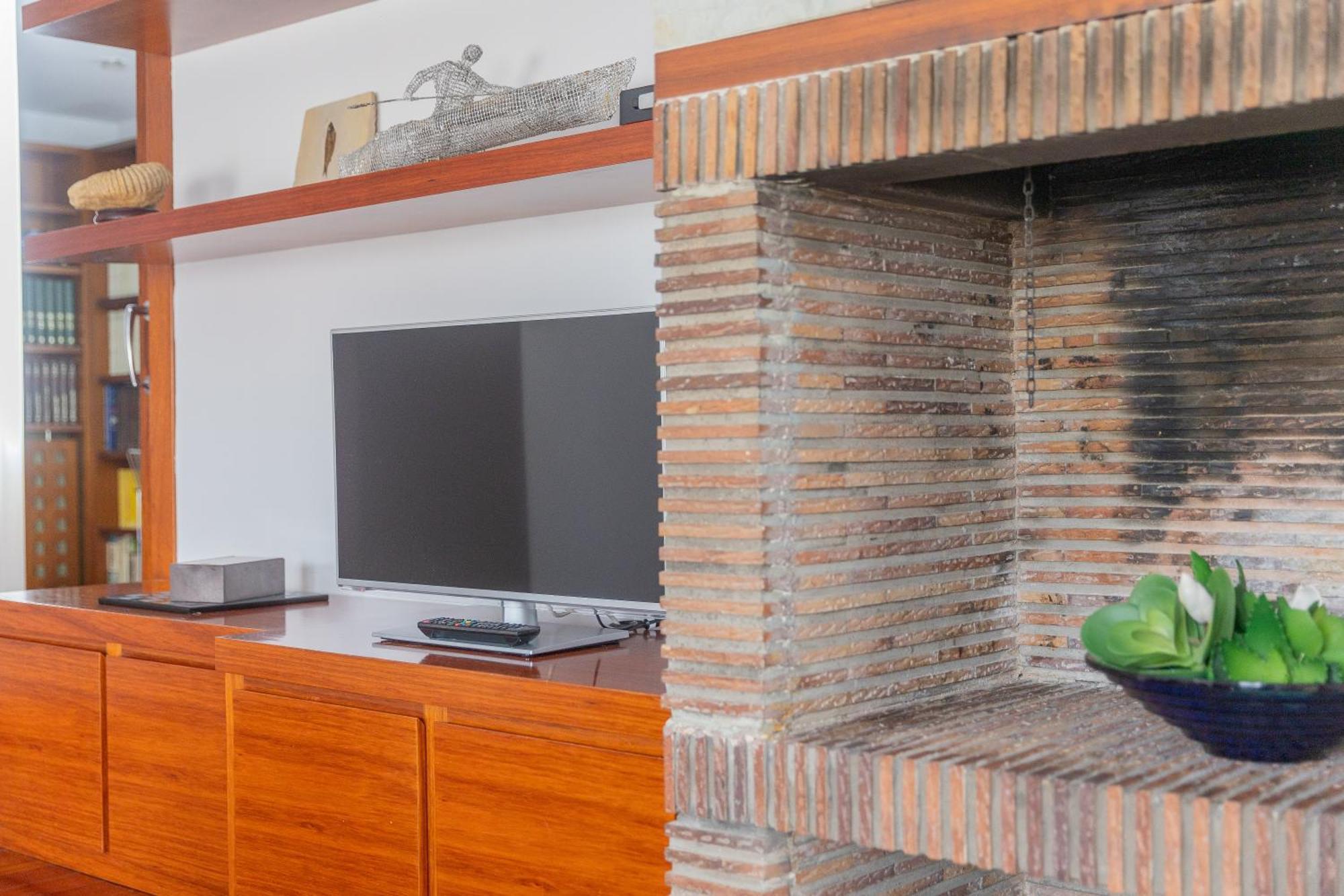 Mazi Apartments Colon Вик Экстерьер фото
